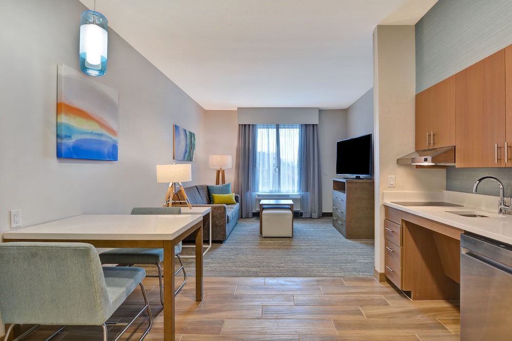 Suite, 2 Queen Beds, Accessible, Bathtub - Photo 6
