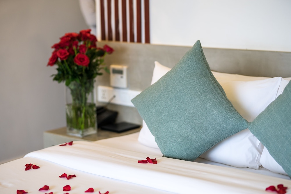 Deluxe Double Room, 1 King Bed - Photo 6