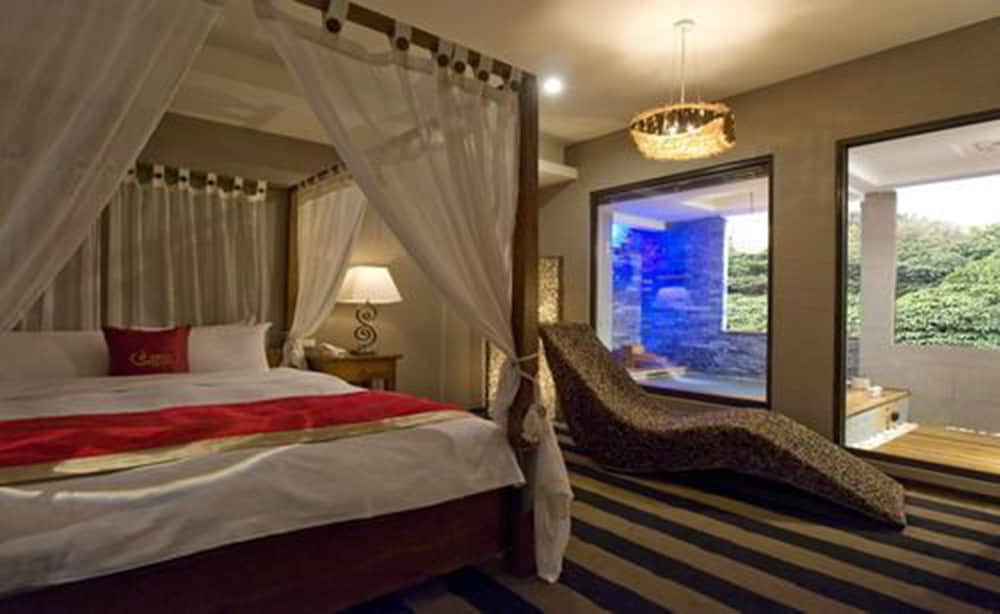 Deluxe Double Room (Check In Time - 3PM)
