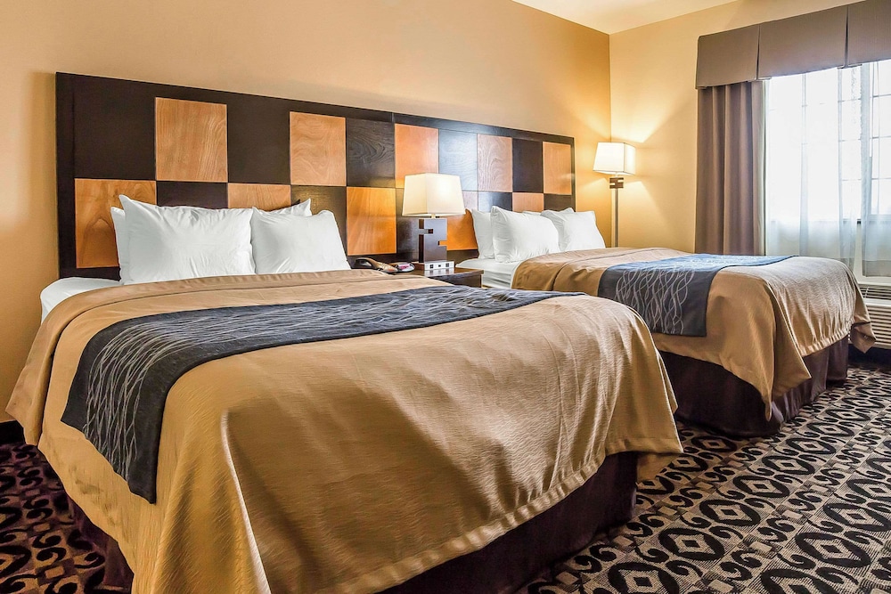 Room, 2 Queen Beds, Non Smoking, Kitchenette photo 2