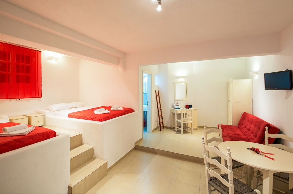 Economy Quadruple Room
