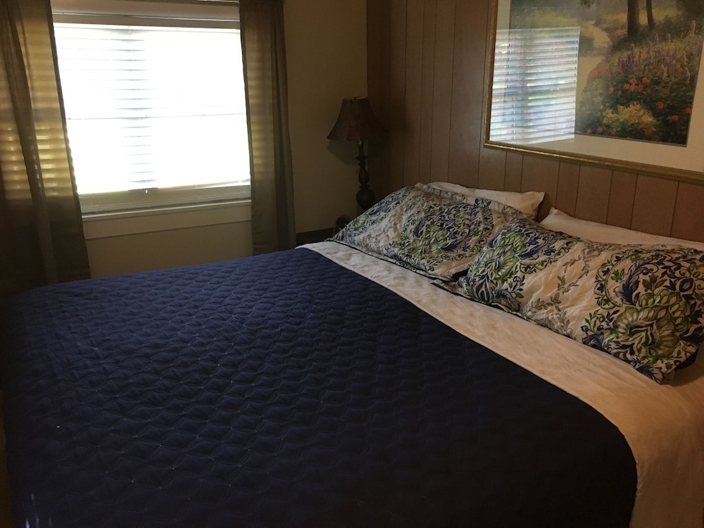 Cabin 6 photo 1
