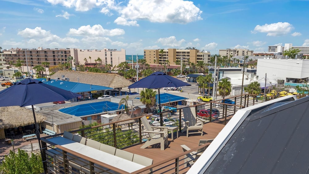 Deep Blue Sea in Sarasota, 사진 22
