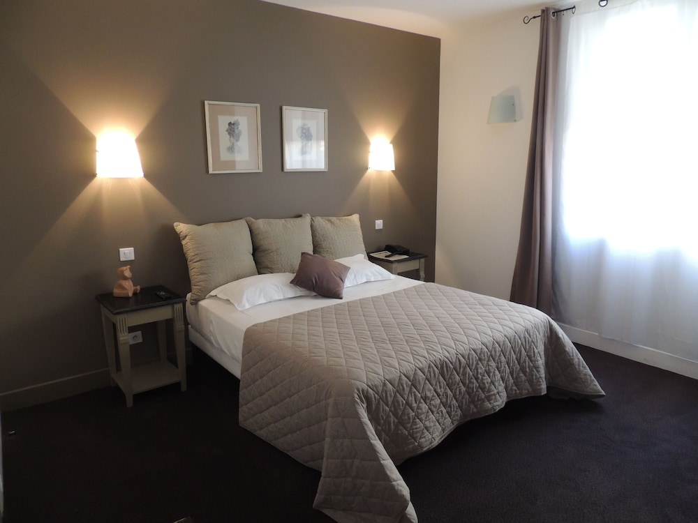Standard Double Room photo 3