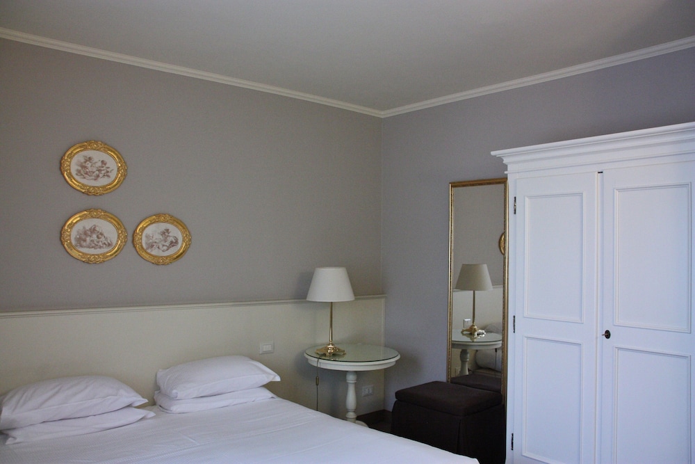 Superior Room - Photo 10