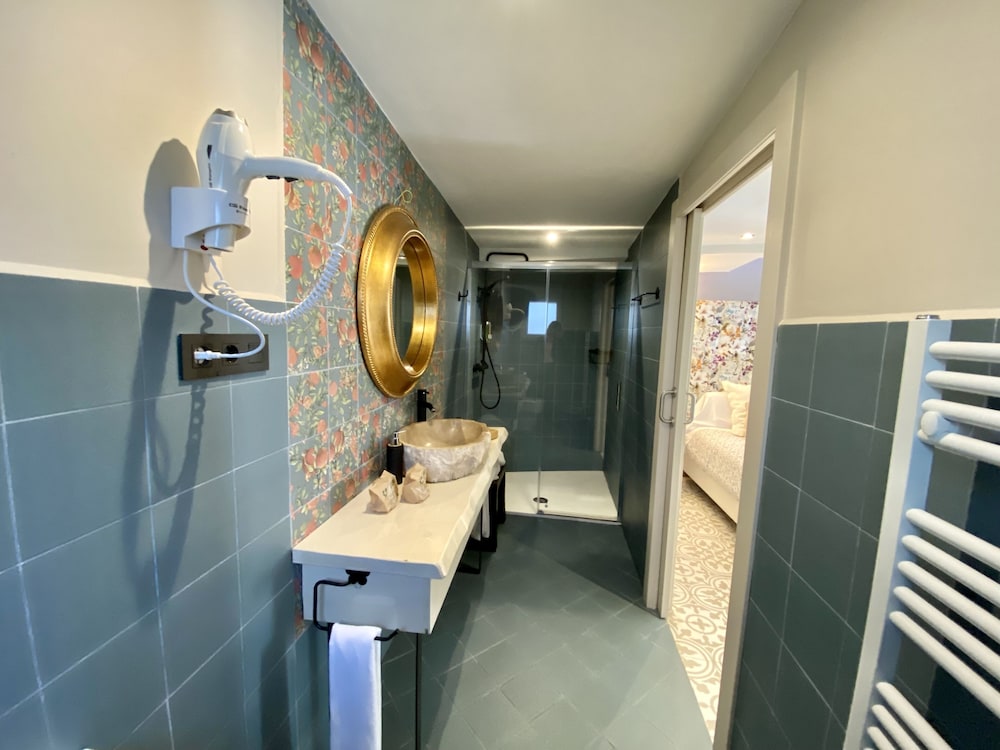 Family Suite, Hot Tub photo 2