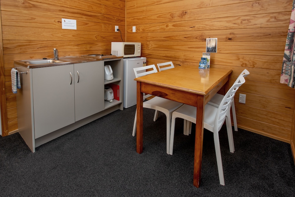 Kitchen Cabin - 4 Berth photo 2