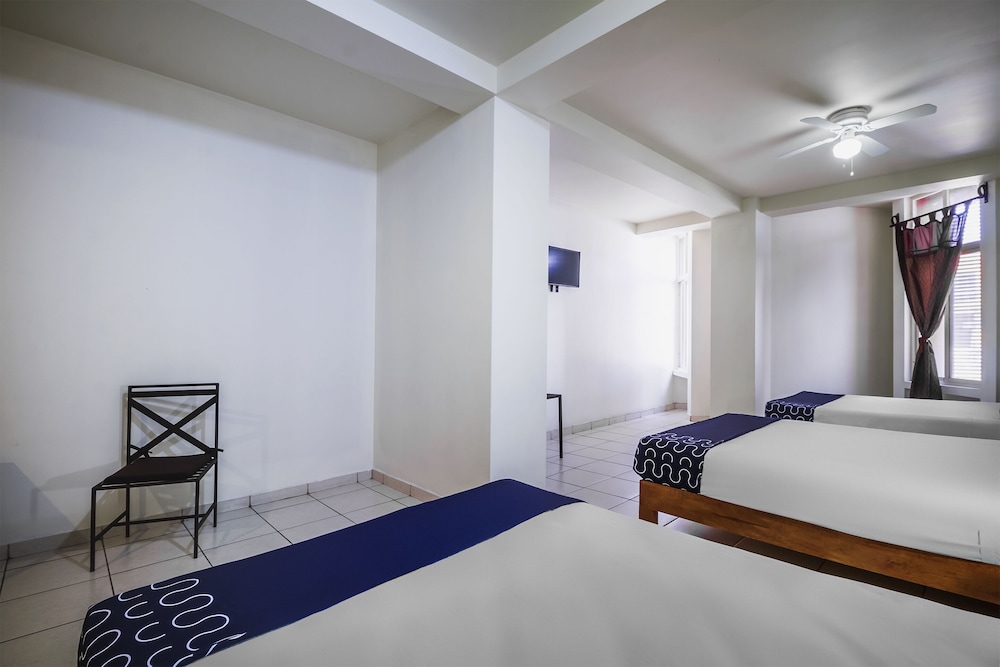 Standard Triple Room (3 double beds) photo 2