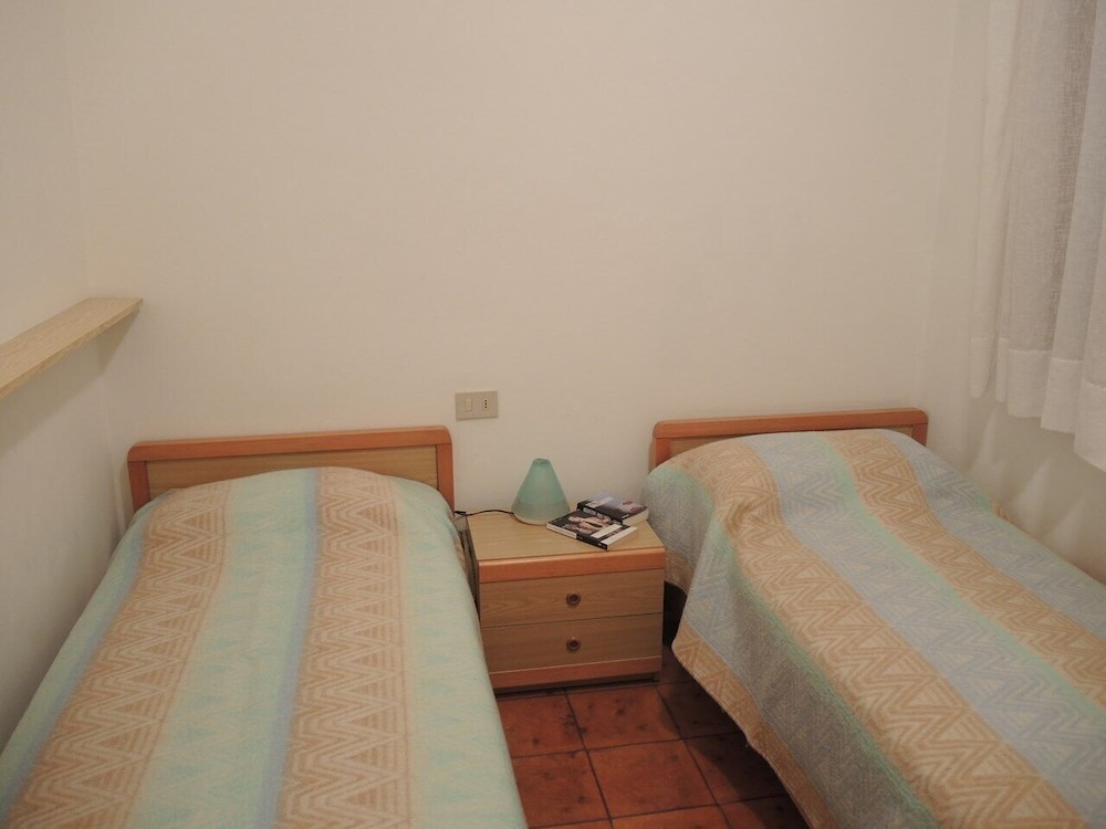 Apartment, 3 Bedrooms, Patio, Garden View photo 1