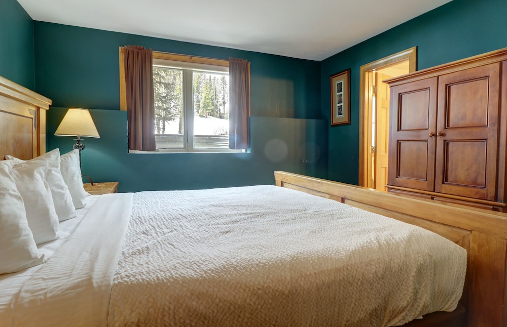 Townhome, 4 Bedrooms photo 2