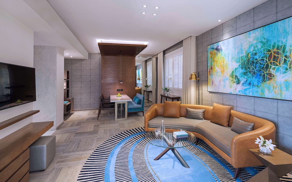 Andaz Suite with Balcony photo 1