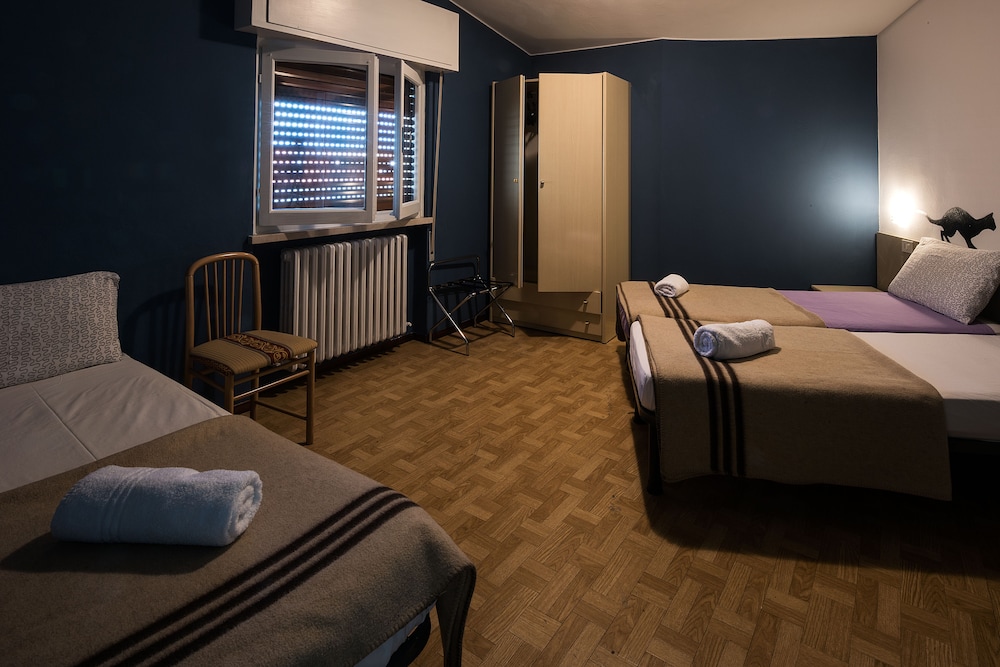 Shared Dormitory, Mixed Dorm, Non Smoking photo 1