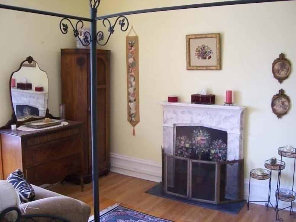 Isabella's Room photo 2
