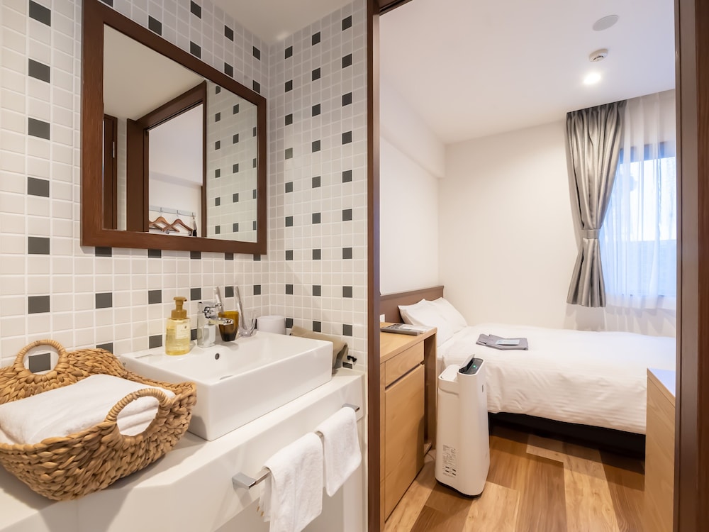 Standard Double Room, Non Smoking - Photo 1