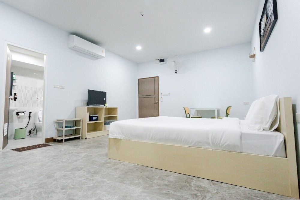 Superior Room, 1 Bedroom, Non Smoking, Private Bathroom photo 3