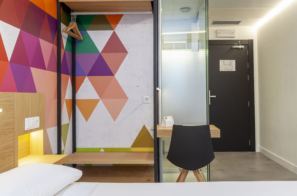 Standard Room - Photo 8