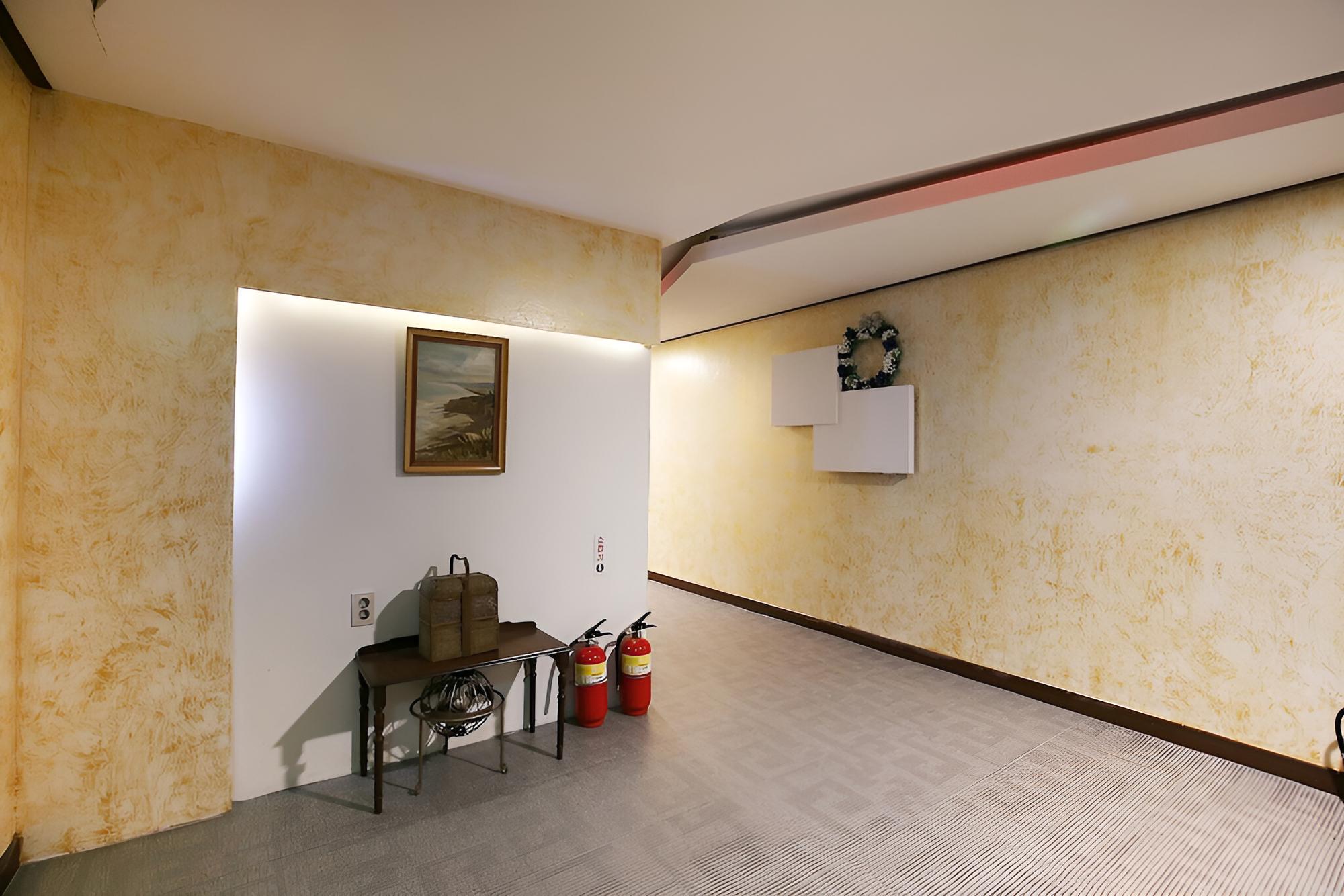 Room (Suite room RED) - Photo 5