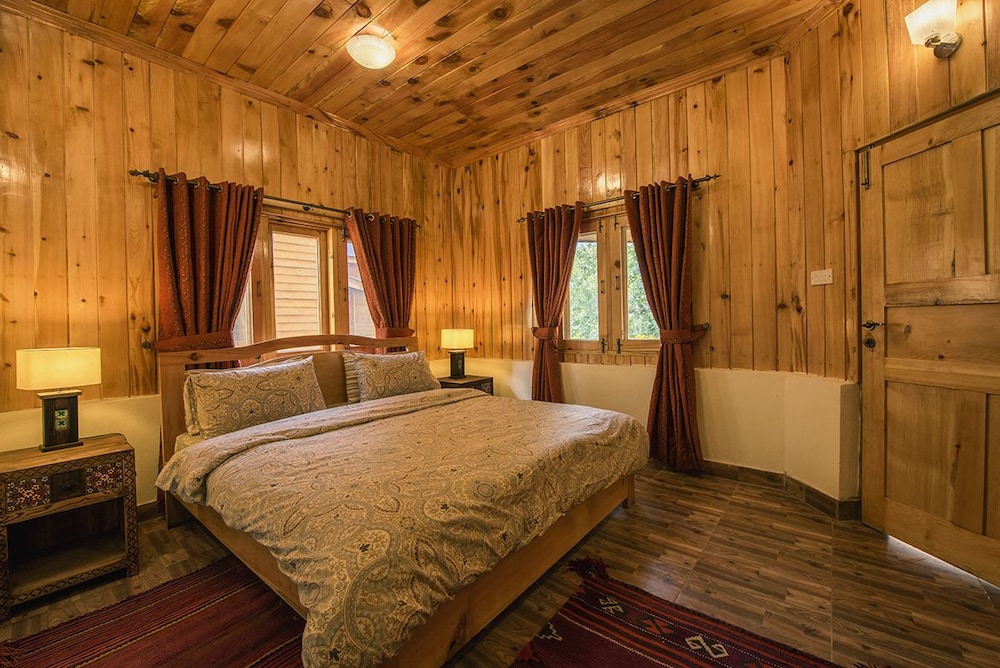 Luxury Suite photo 1