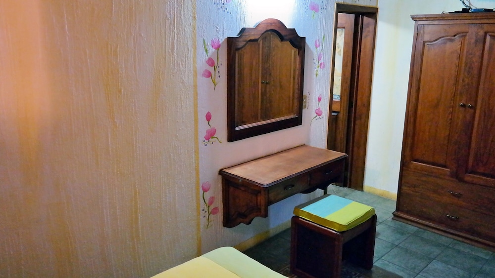 Design Room, Non Smoking, Garden View photo 1