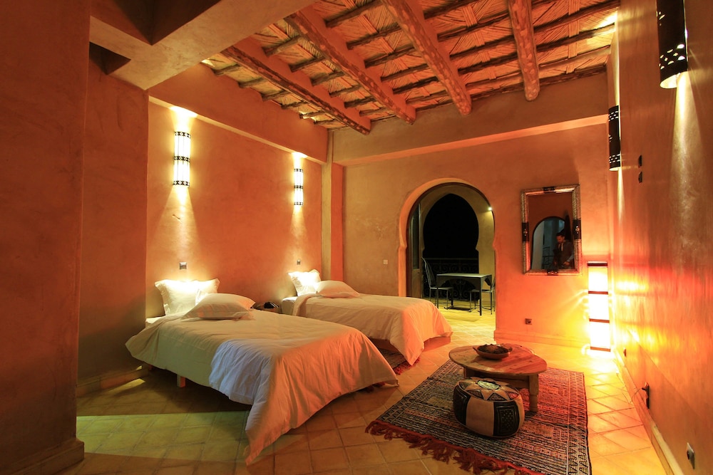 Romantic Double or Twin Room, 1 Bedroom, Pool Access, Garden Area photo 3