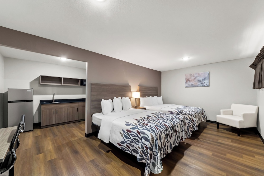 Deluxe Room, 2 Queen Beds, Non Smoking, Kitchenette - Photo 2