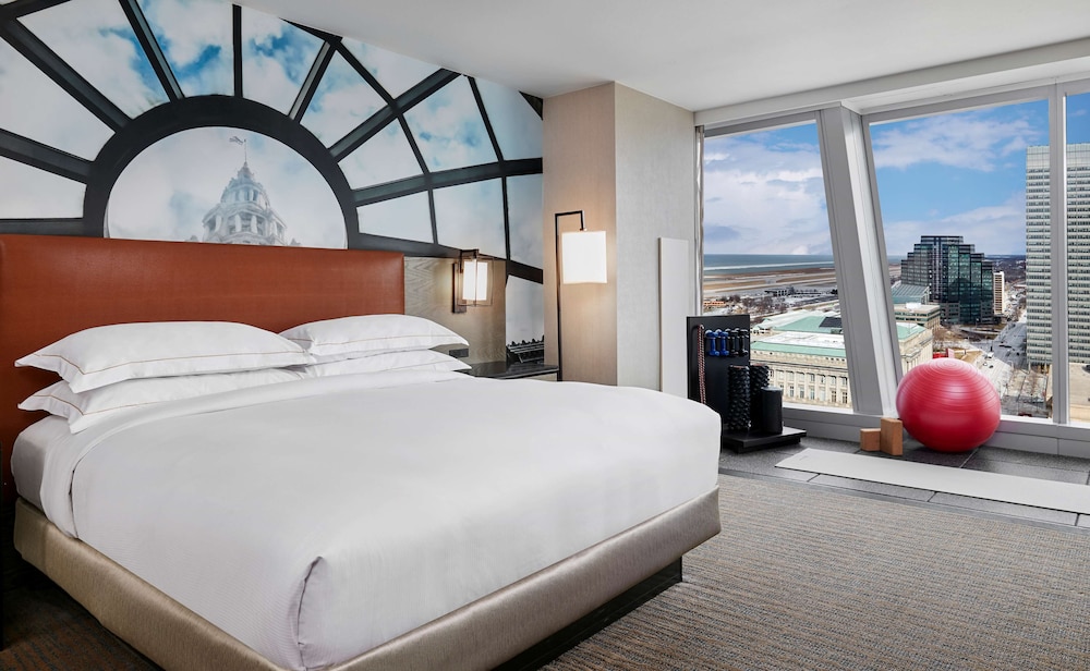 Premium Room, 1 King Bed (High Floor)