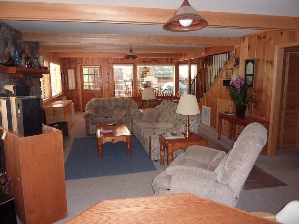 Cabin, 4 Bedrooms photo 3