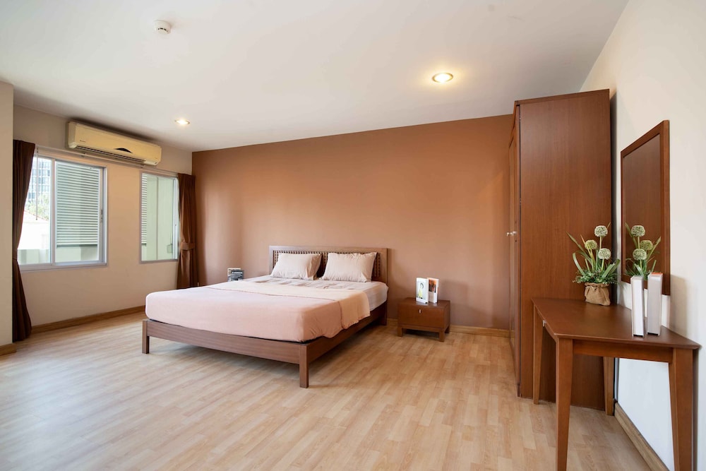 Junior Suite, Balcony, City View photo 1
