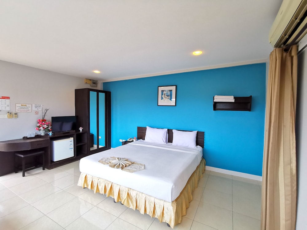 Deluxe Room, Balcony