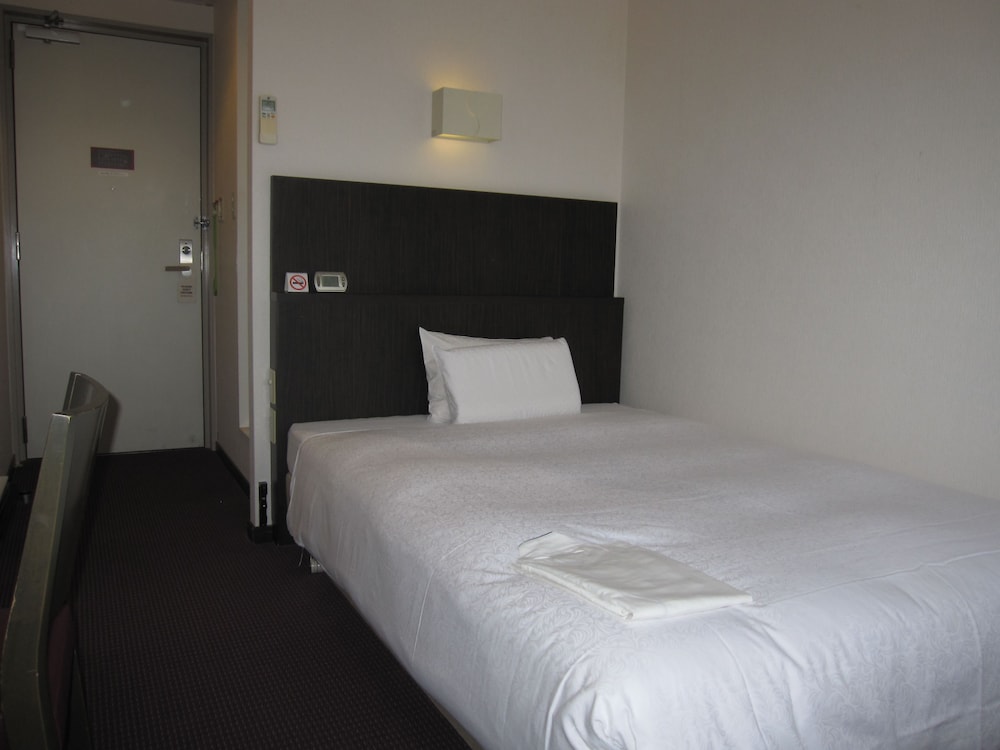 Business Single Room, 1 Large Twin Bed, Smoking photo 1