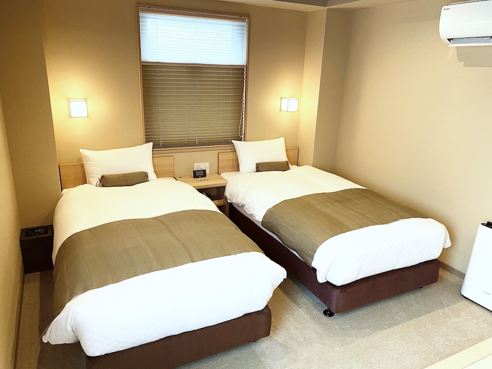 Standard Twin with Tatami - Photo 6