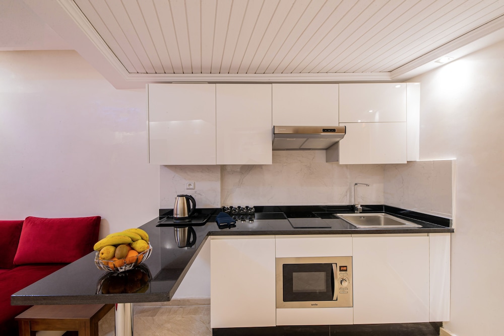 Premium Apartment - Photo 7