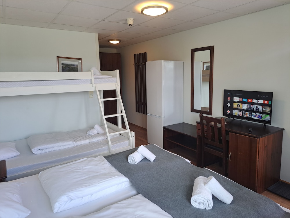 Classic Quadruple Room, Multiple Beds photo 1