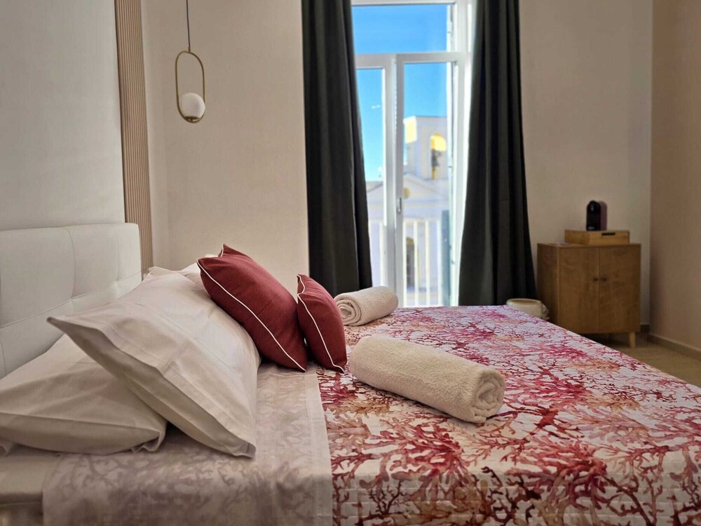 Comfort Triple Room, Partial Sea View