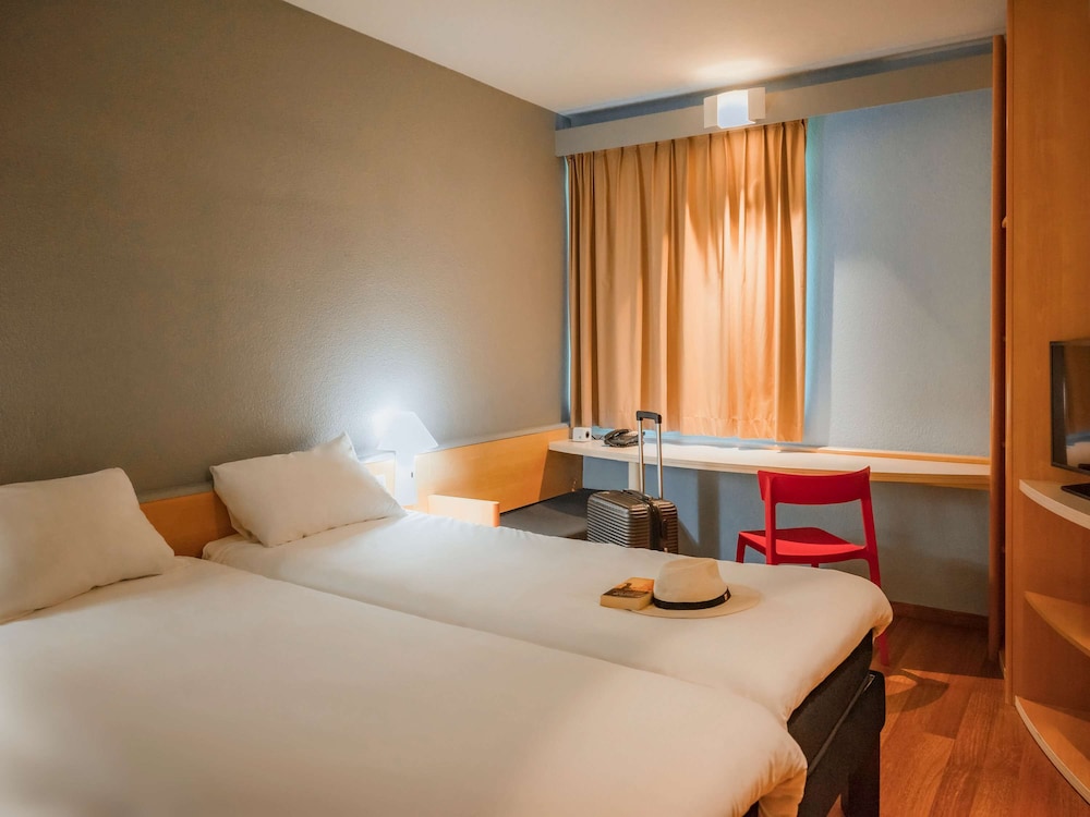 Standard Double Room, 1 Double Bed - Photo 12