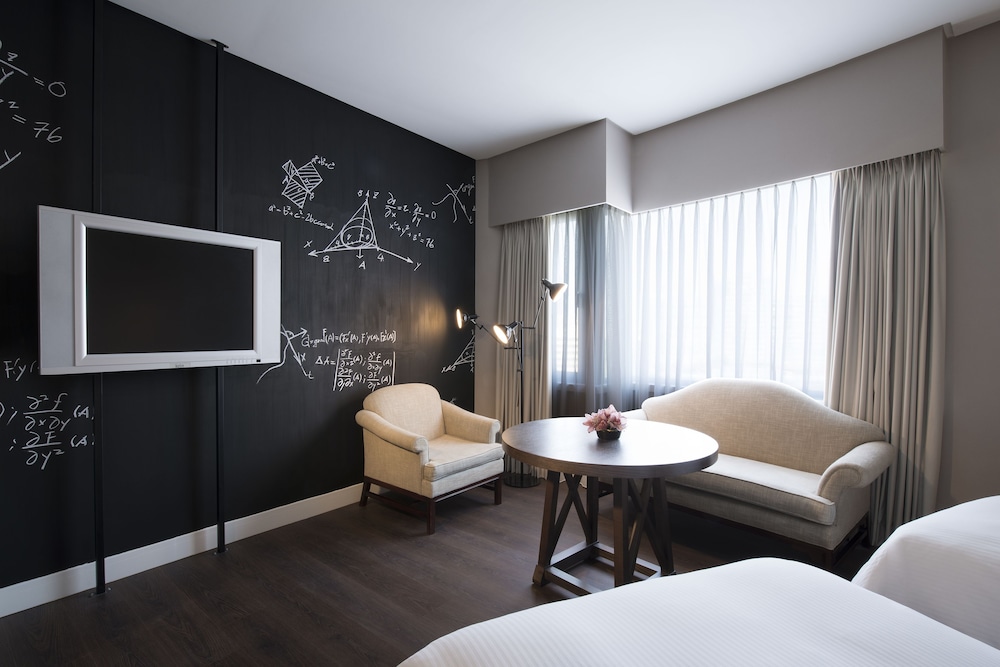Deluxe Twin Room photo 3