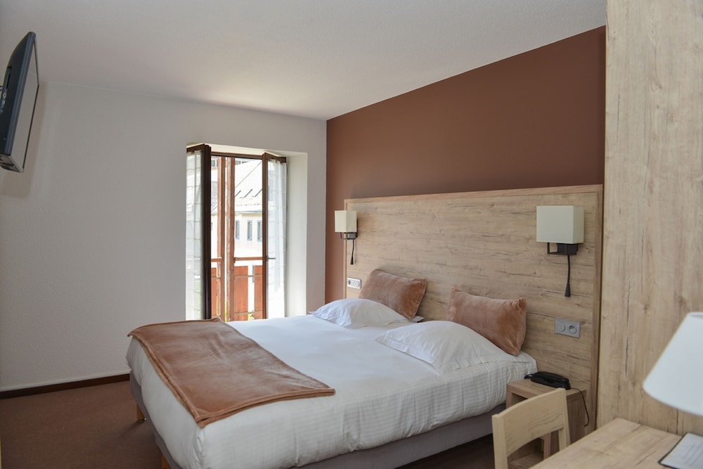 Standard Double Room photo 2