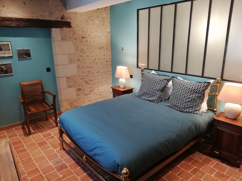 Comfort Double Room, 1 Queen Bed, Non Smoking, Garden View (Hélène) photo 1