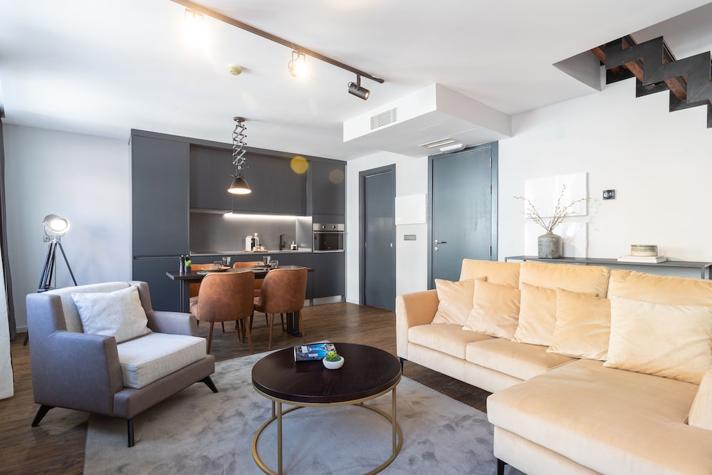 Deluxe Apartment (Duplex 401) photo 1