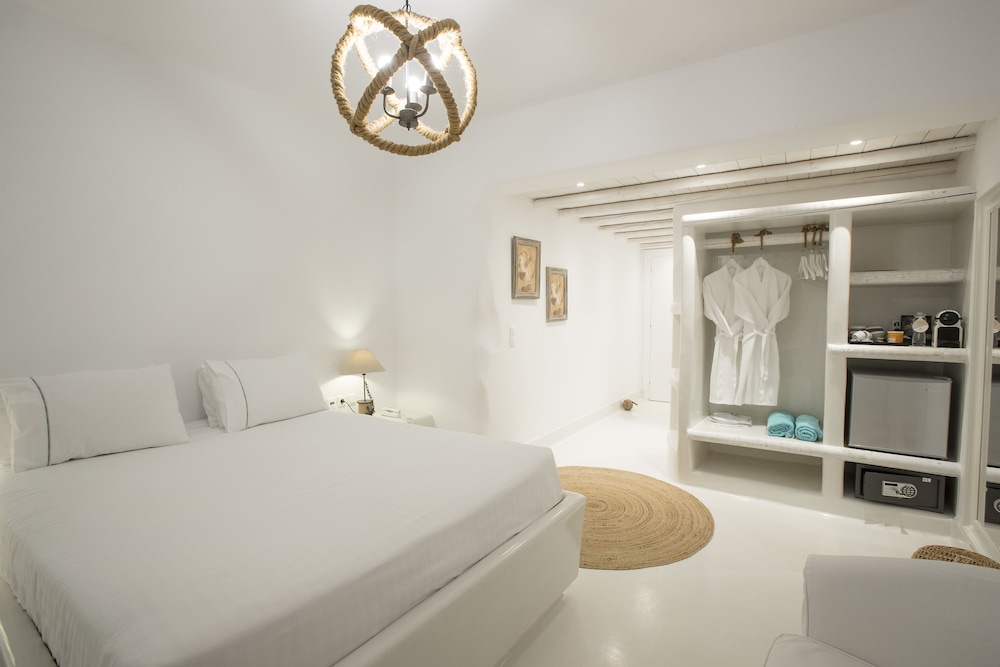 Standard Double Room - Photo 1