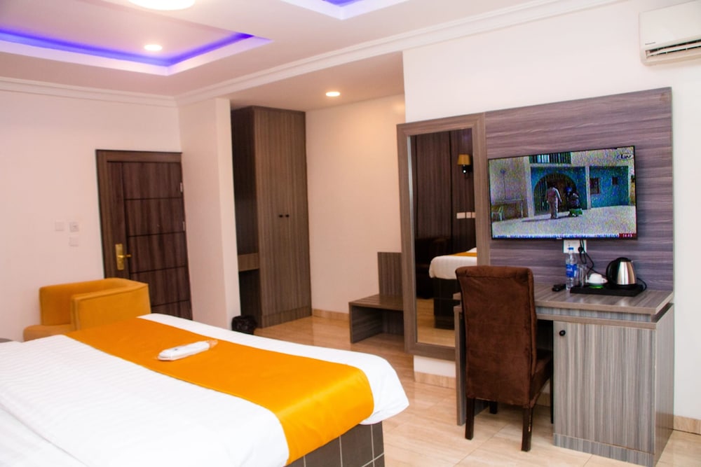 Superior Suite