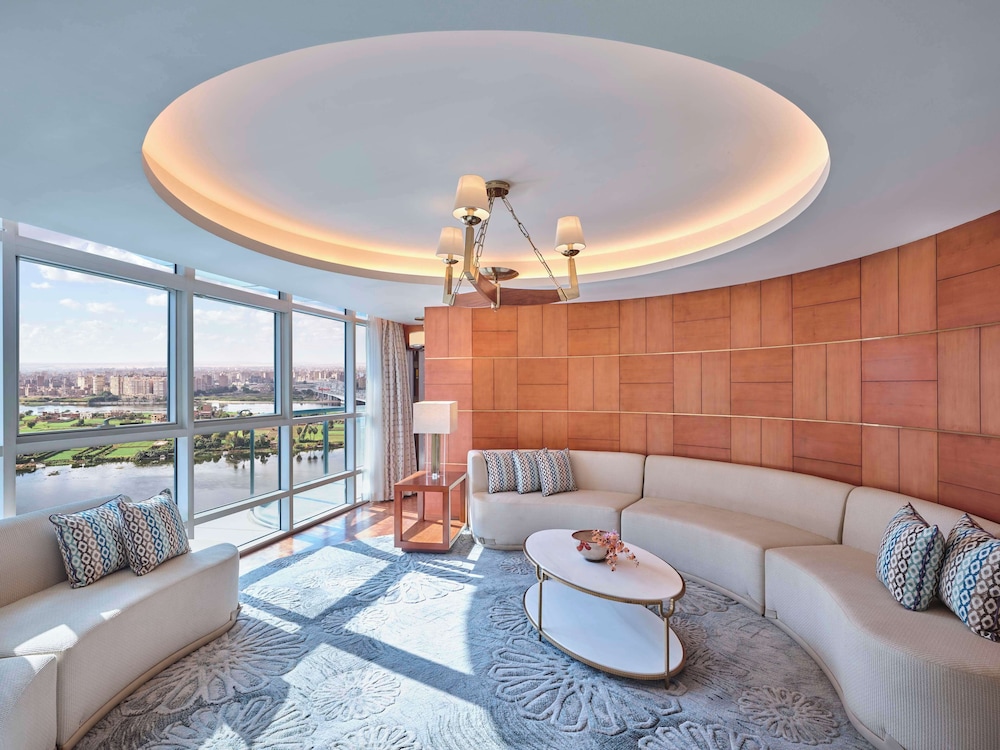 Royal Suite photo 3