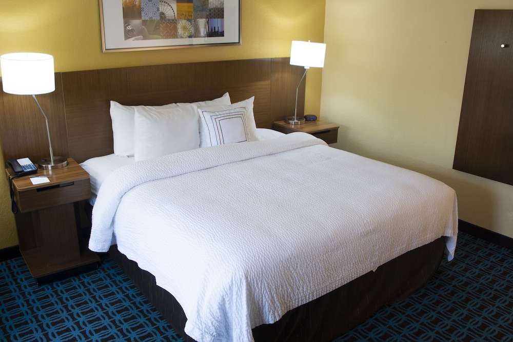 Room, 1 King Bed, Accessible Bathtub
