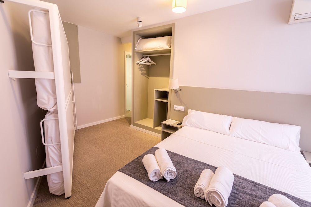 Suite Family Premium (2Adults & 2 Child) photo 2