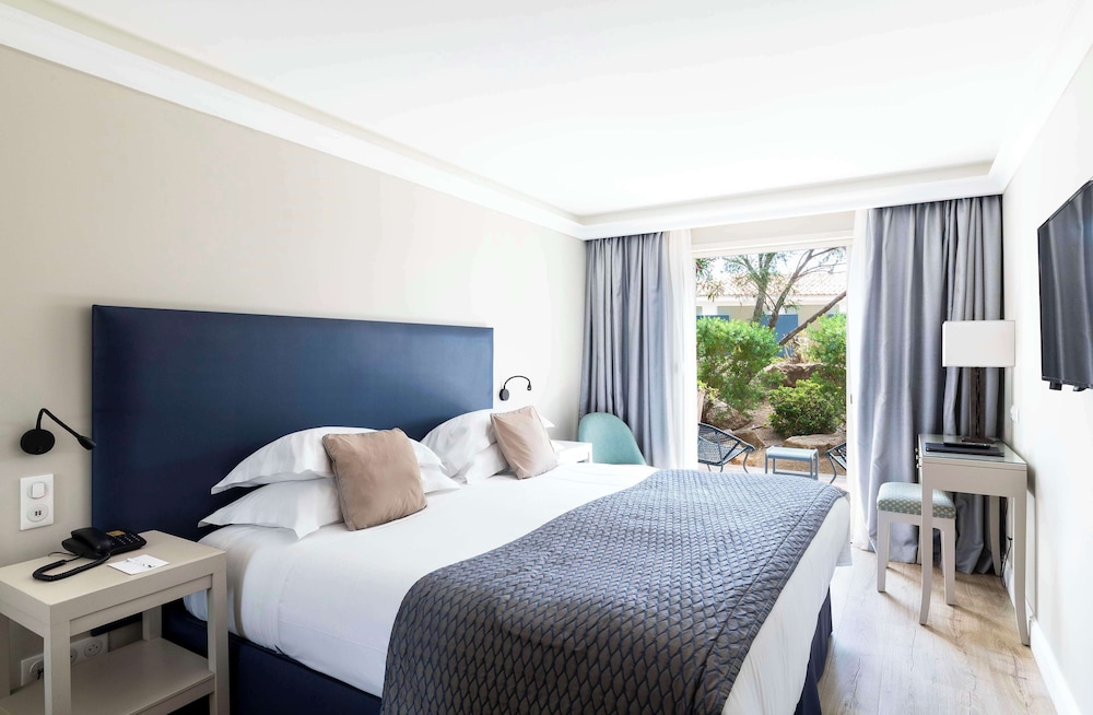 Standard Room, 1 Queen Bed, Ground Floor (Twin bed on request)