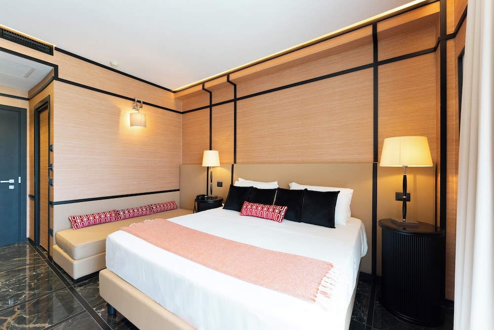 Executive Triple Room