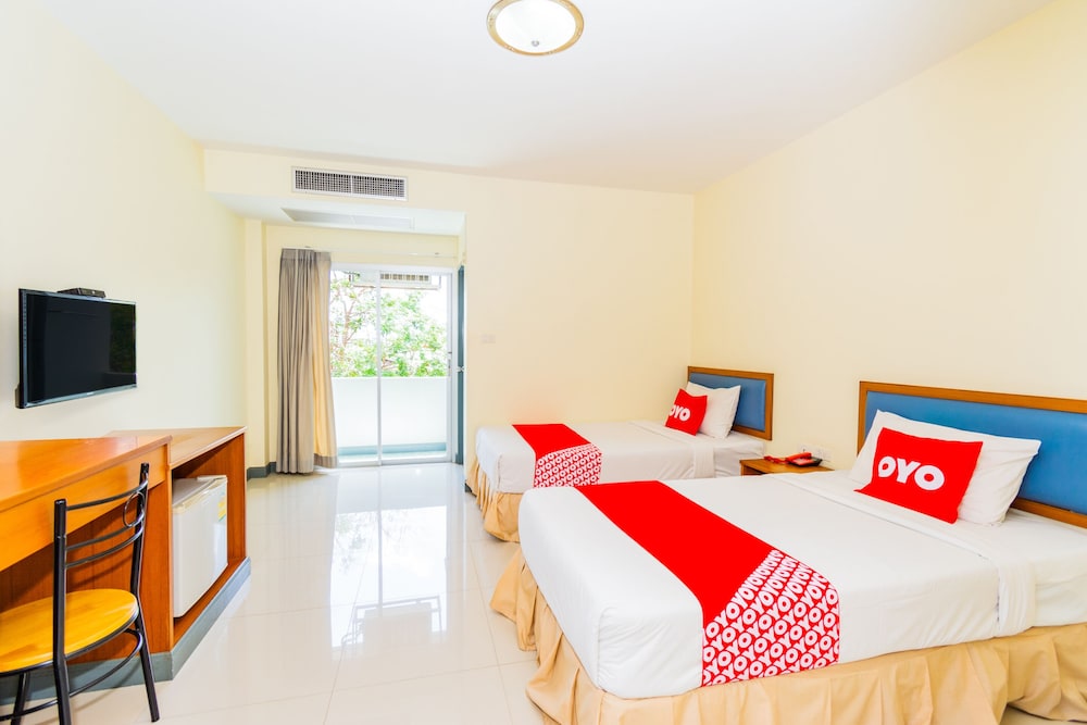 Deluxe Twin Room photo 2