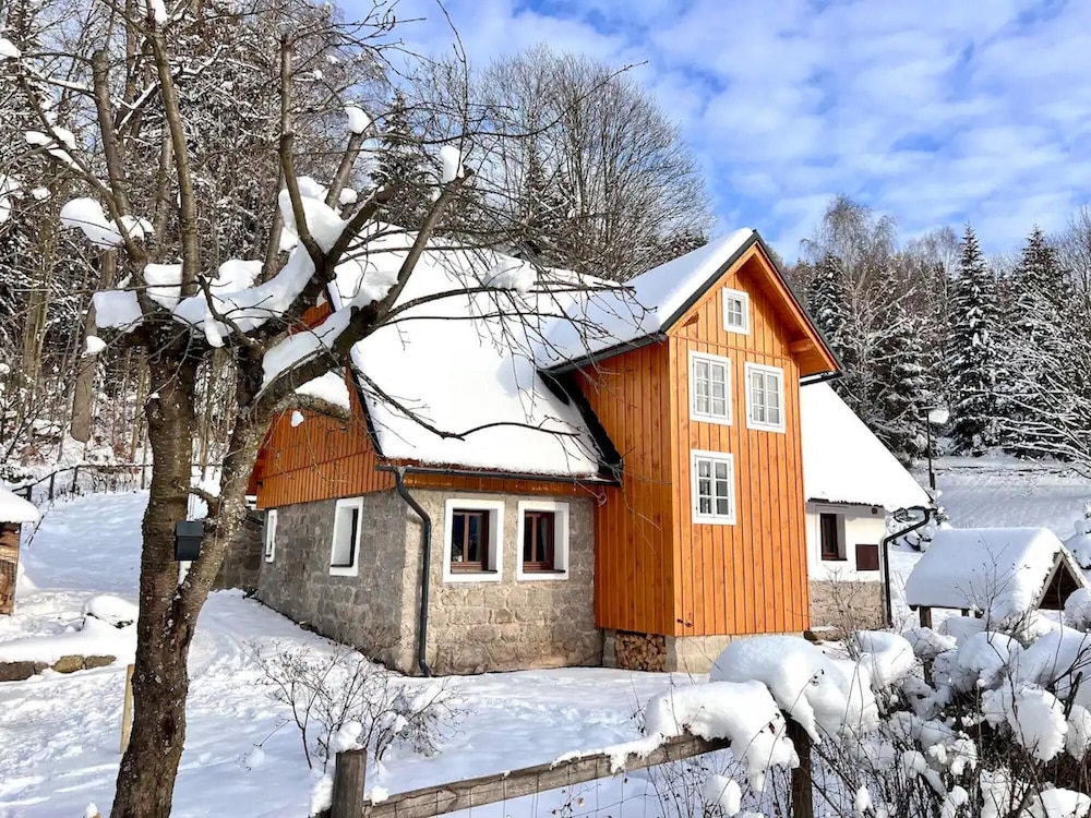 Villa photo 1