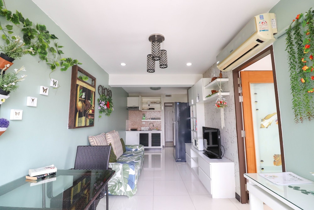 Exclusive 2 Bedroom Apartment (52A) photo 2