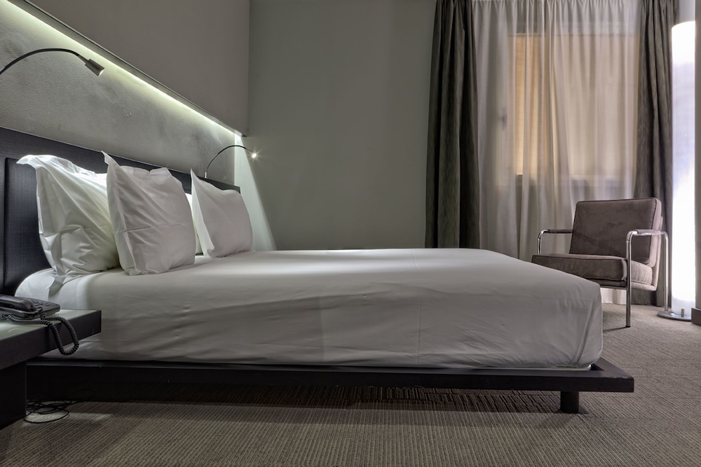 Comfort Room, 2 Twin Beds, Courtyard View photo 2